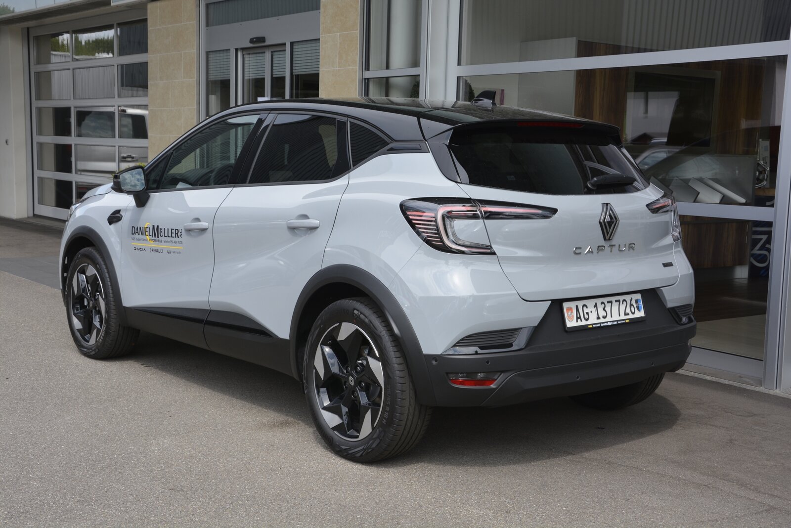 RENAULT CAPTUR techno full hybrid E-Tech 160, Hybride Integrale Benzina/Elettrica, Auto dimostrativa, Automatico - 4