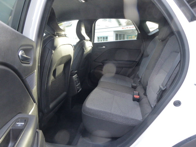 RENAULT Captur 1.3 TCe 140 techno, Mild-Hybrid Benzin/Elektro, Occasion / Gebraucht, Handschaltung - 7