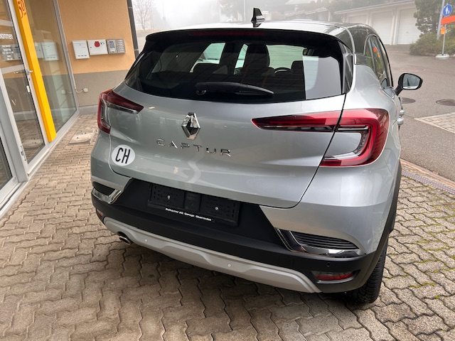 RENAULT Captur 1.3 TCe 140 Intens EDC, Mild-Hybrid Petrol/Electric, Second hand / Used, Automatic - 3