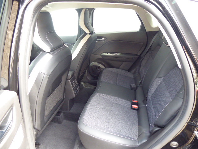 RENAULT Captur 1.3 TCe 140 techno EDC, Hybride Léger Essence/Électricité, Occasion / Utilisé, Automatique - 7