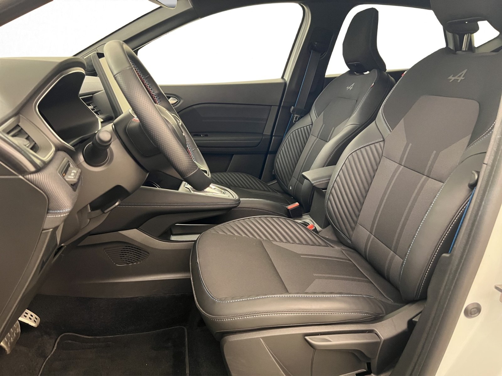 RENAULT Captur esprit Alpine full hybrid E-Tech 145, Hybride Intégral Essence/Électricité, Voiture de démonstration, Automatique - 5