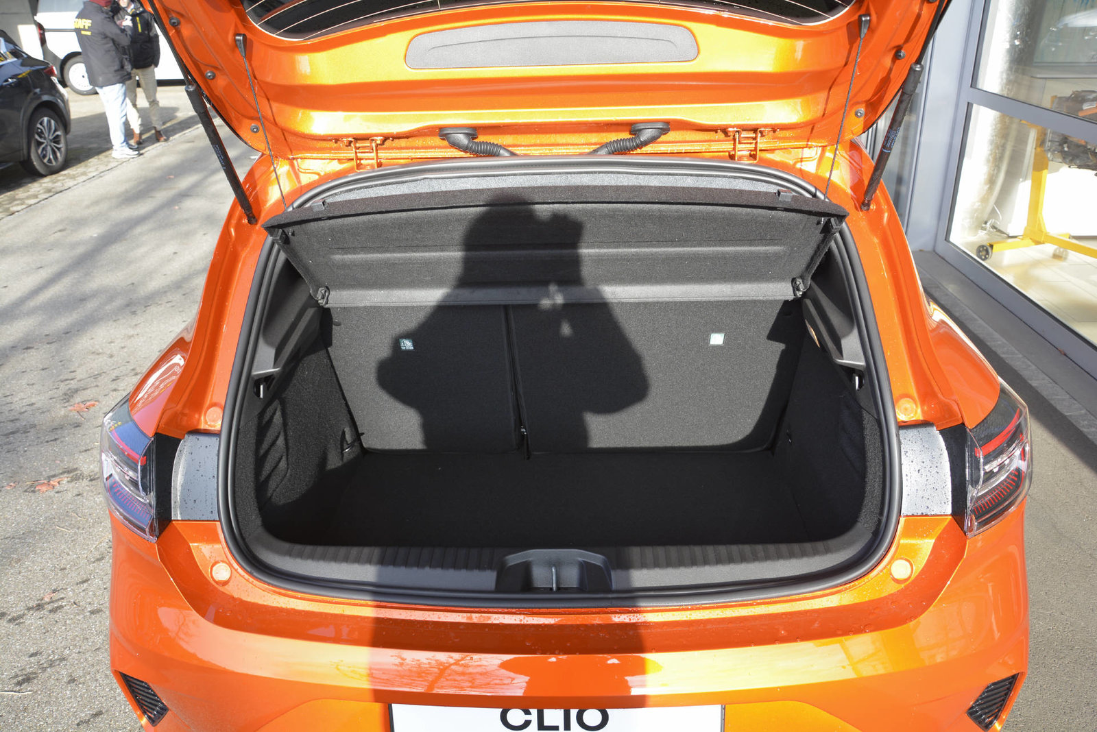 RENAULT CLIO generation full hybrid E-Tech 145, Hybride Integrale Benzina/Elettrica, Auto nuove, Automatico - 6