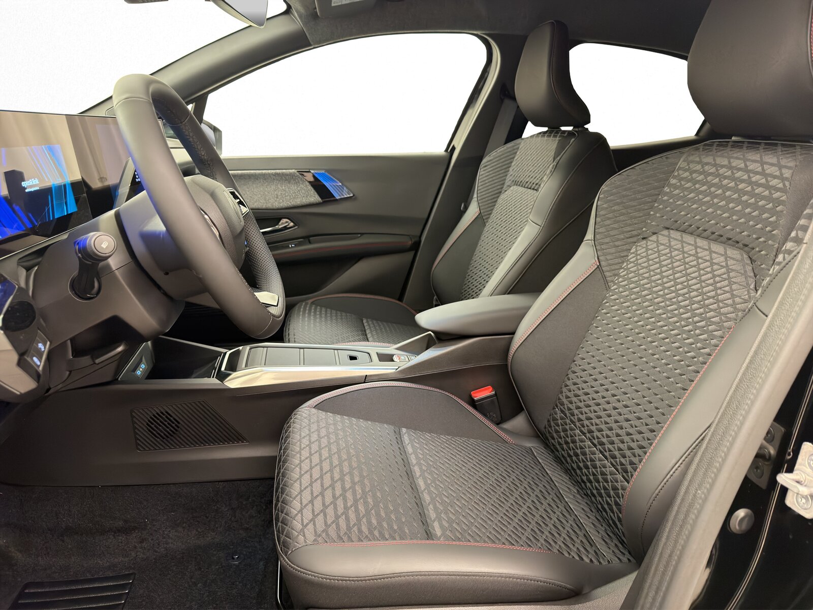RENAULT Clio 1.8 E-Tech techno, Full-Hybrid Petrol/Electric, New car, Automatic - 7