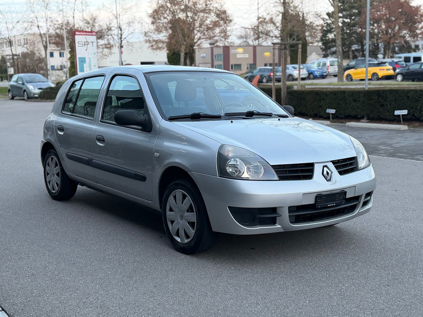 RENAULT Clio 1.2 16V Storia, Petrol, Second hand / Used, Manual - 4