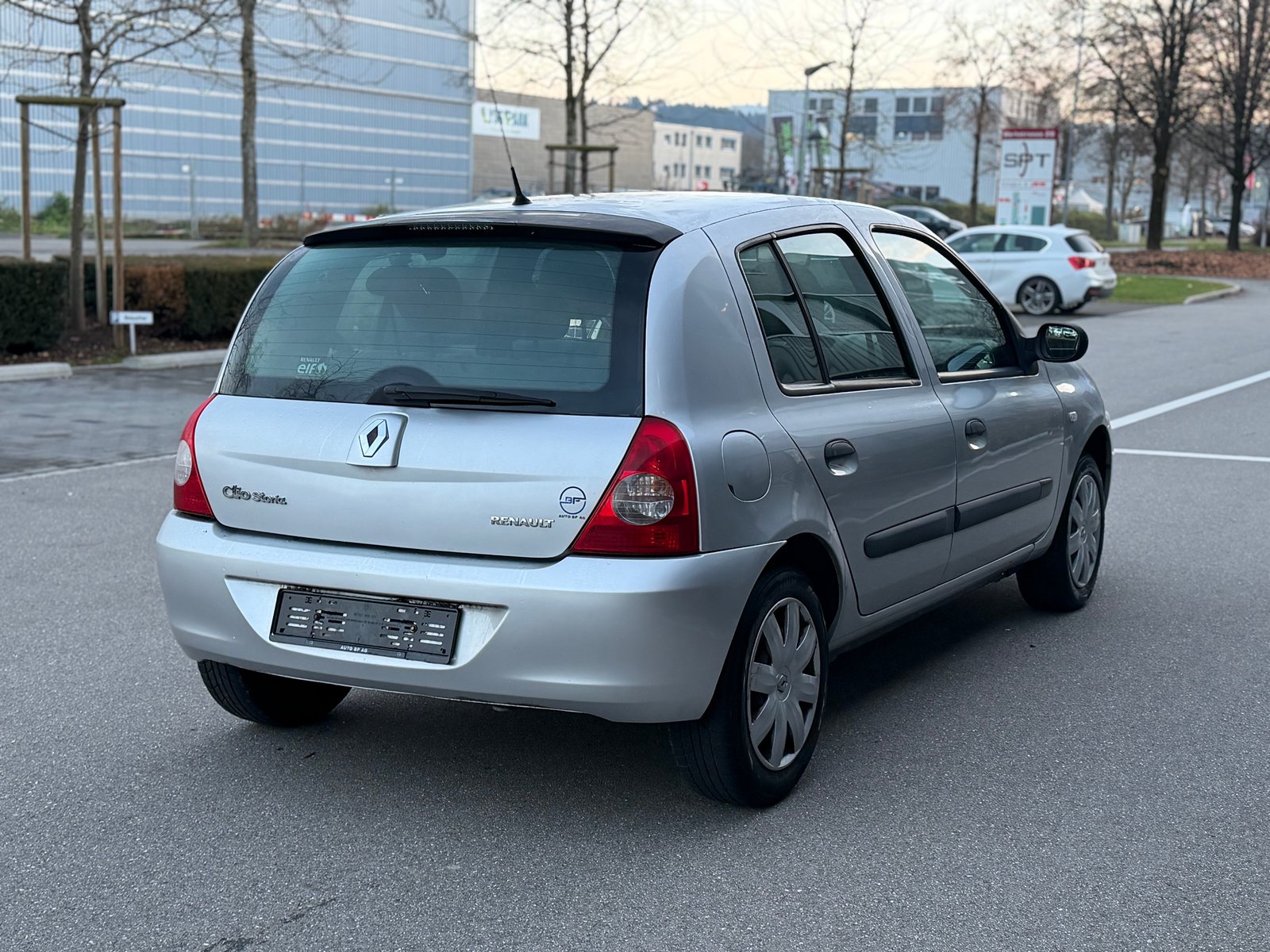 RENAULT Clio 1.2 16V Storia, Petrol, Second hand / Used, Manual - 6