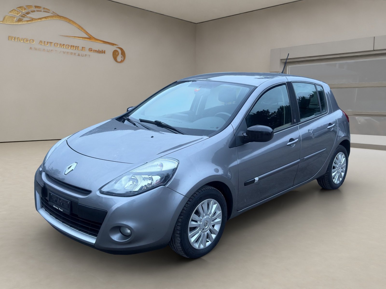 RENAULT Clio 1.2 16V Turbo 20th Edition, Petrol, Second hand / Used, Manual - 2