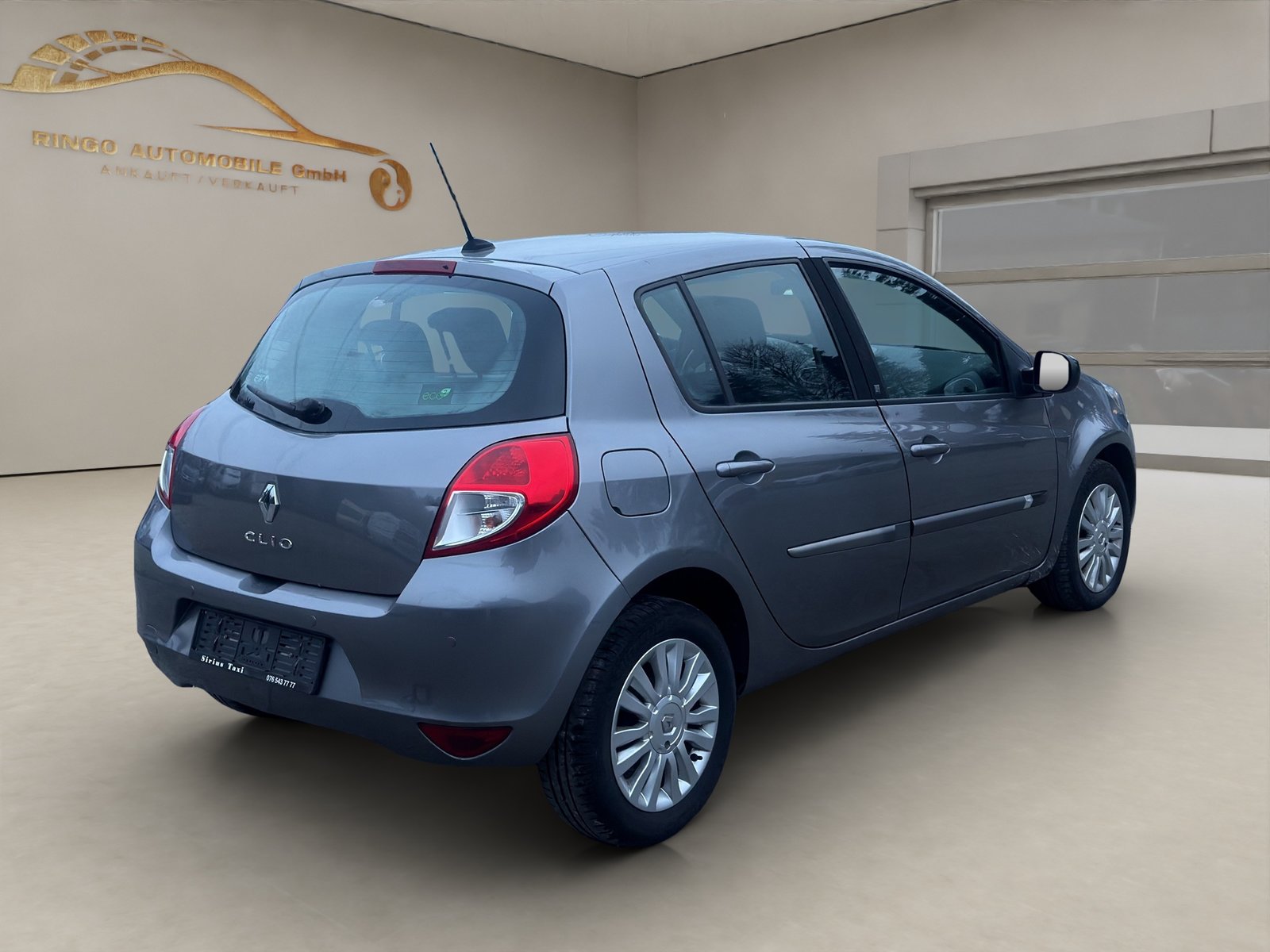 RENAULT Clio 1.2 16V Turbo 20th Edition, Petrol, Second hand / Used, Manual - 6