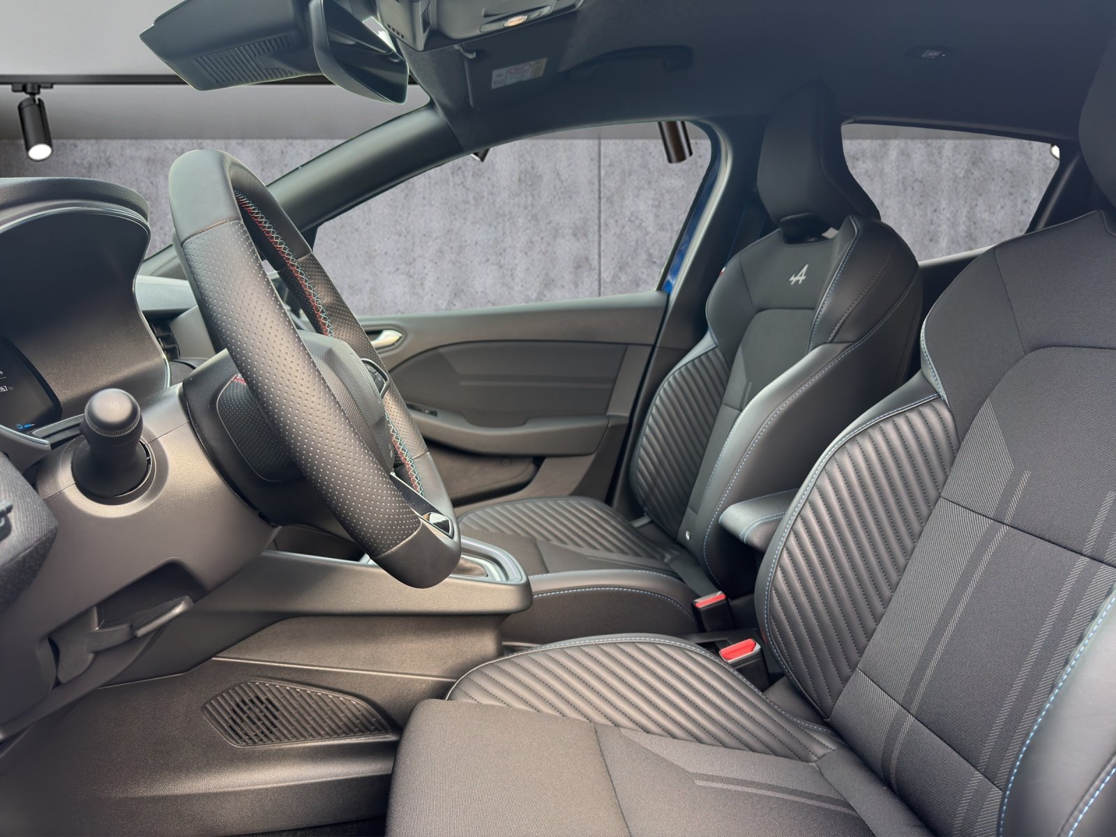 RENAULT Clio 1.6 E-Tech Esprit Alpine, Hybride Intégral Essence/Électricité, Occasion / Utilisé, Automatique - 6