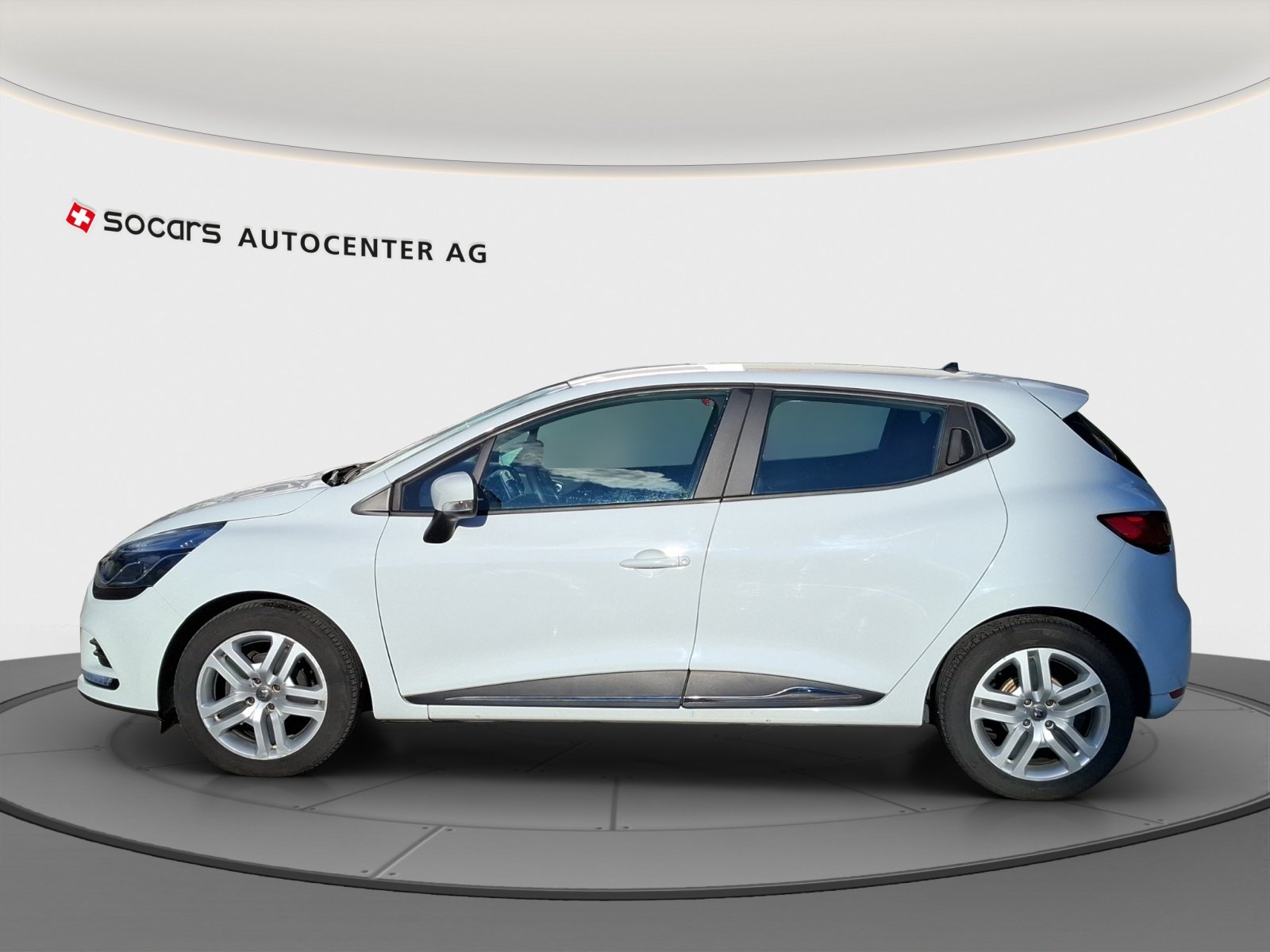 RENAULT Clio 0.9 Zen // 8-fach bereift, Petrol, Second hand / Used, Manual - 6