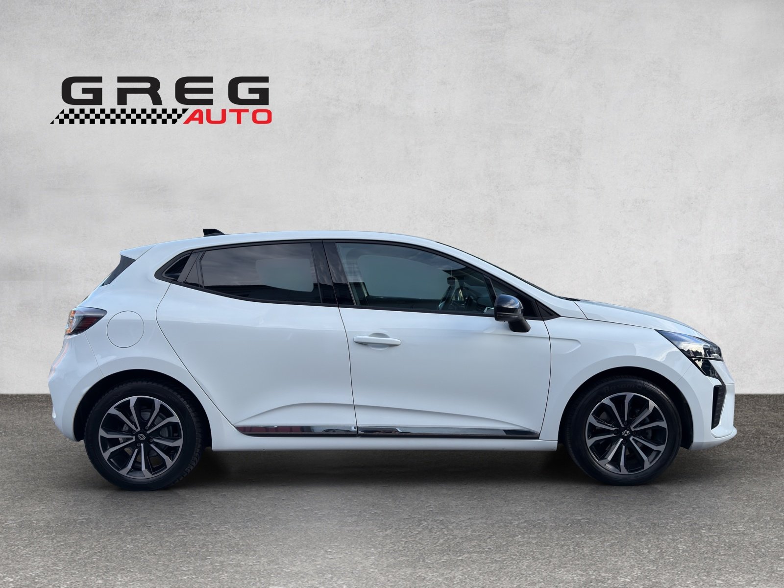 RENAULT Clio 1.6 E-Tech Techno, Full-Hybrid Petrol/Electric, Second hand / Used, Automatic - 6