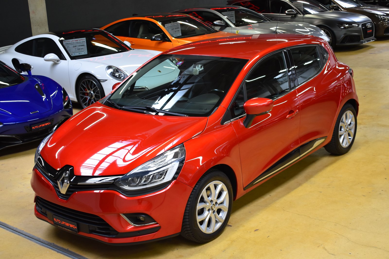 RENAULT Clio 0.9 12V Intens - FaceLift Model 2019, Essence, Occasion / Utilisé, Manuelle - 2