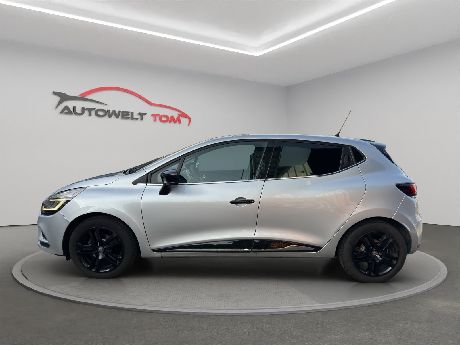 RENAULT Clio 1.5 dCi Business Line, Diesel, Occasion / Gebraucht, Handschaltung - 2
