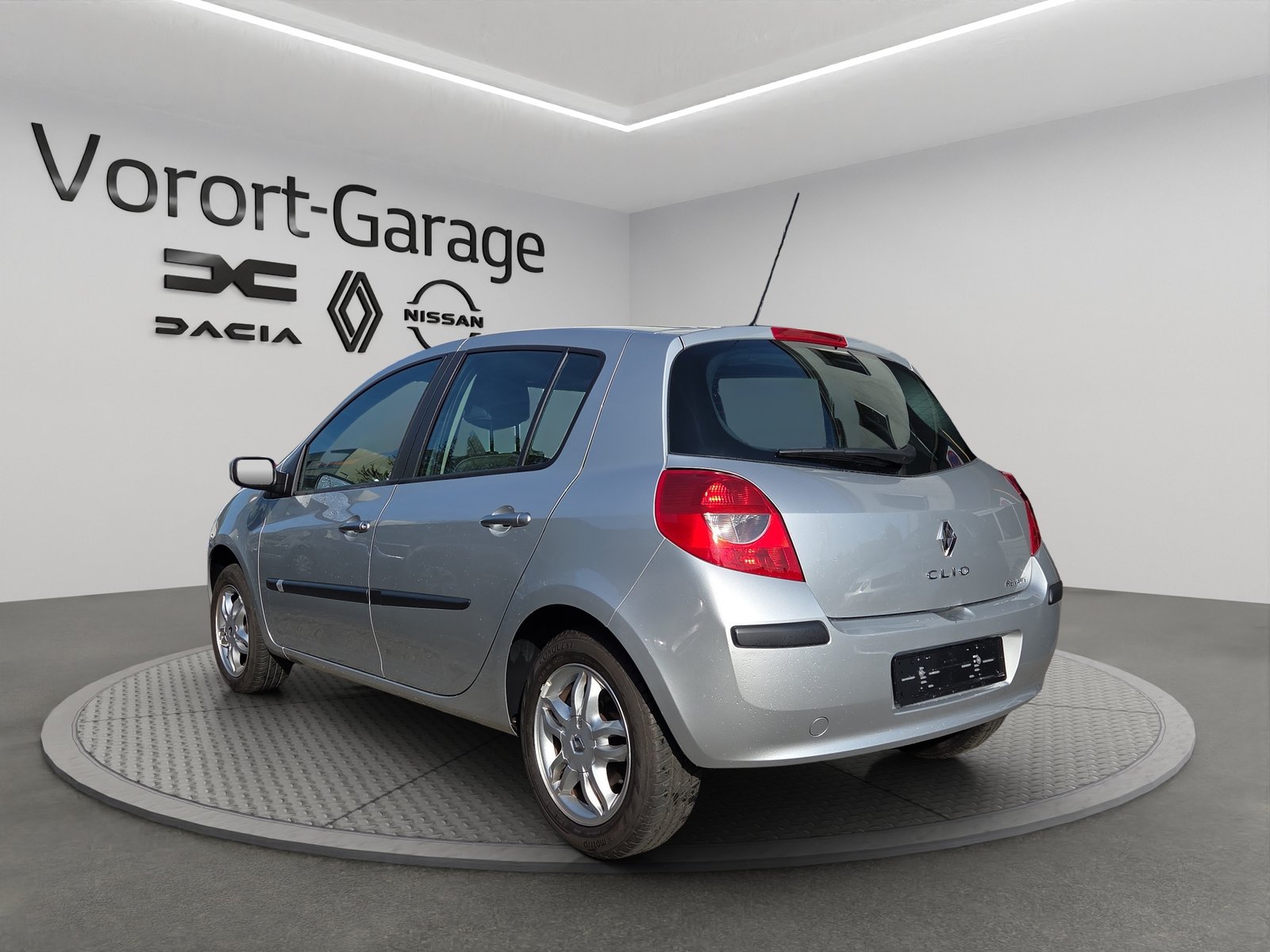 RENAULT Clio 1.6 16V Exception, Benzin, Occasion / Gebraucht, Handschaltung - 7
