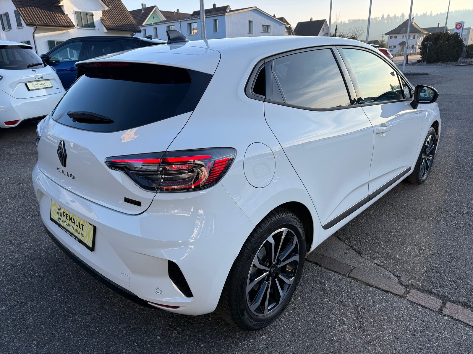 RENAULT Clio 1.6 E-Tech Techno, Hybride Integrale Benzina/Elettrica, Occasioni / Usate - 6