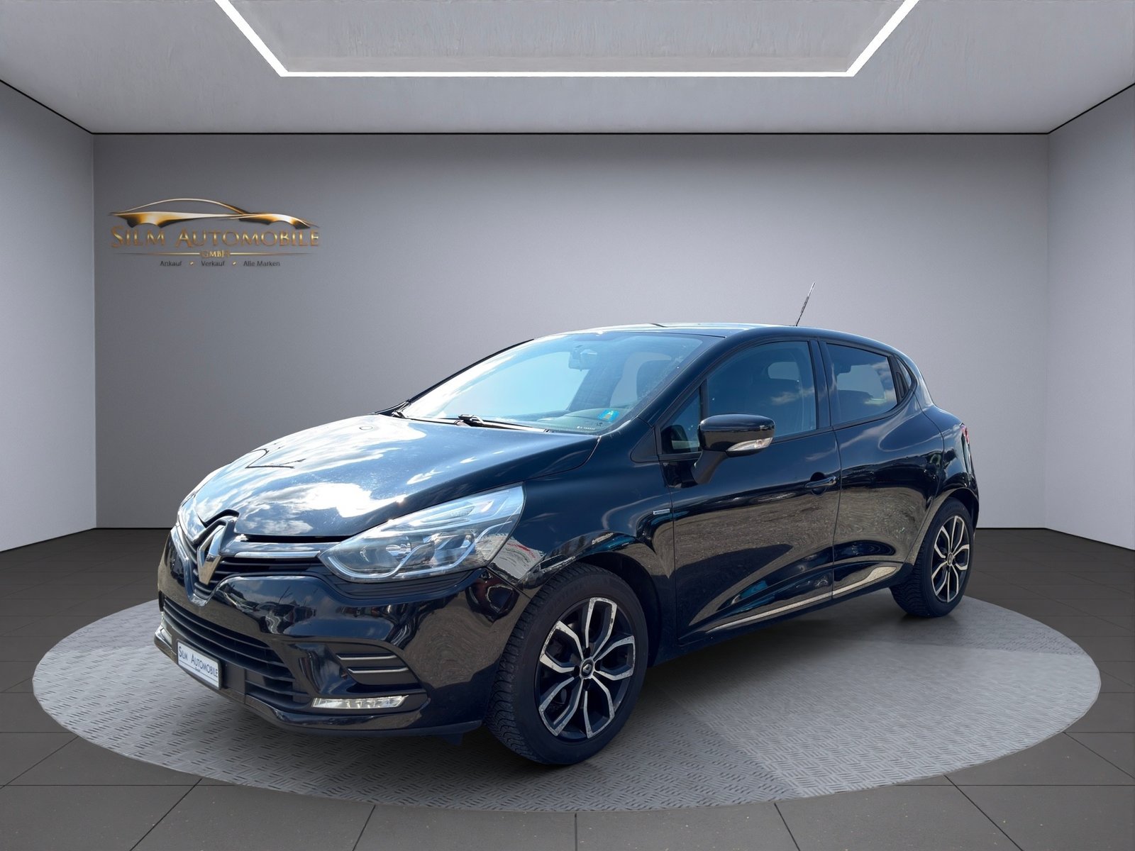 RENAULT Clio 0.9 Intens, Petrol, Second hand / Used, Manual - 2