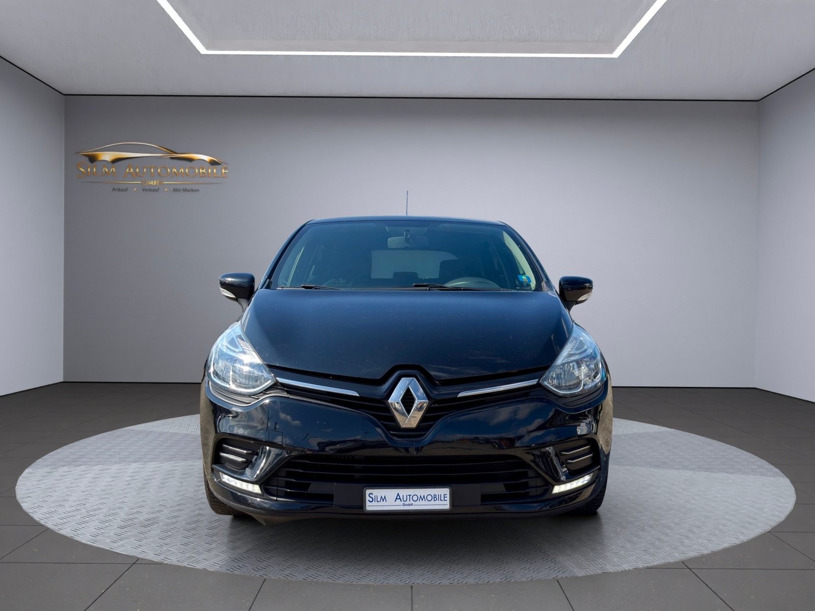 RENAULT Clio 0.9 Intens, Petrol, Second hand / Used, Manual - 3