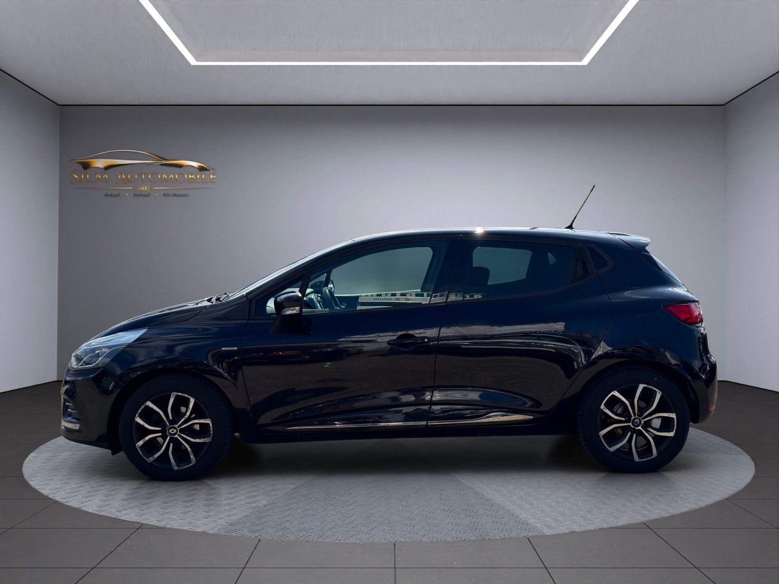 RENAULT Clio 0.9 Intens, Petrol, Second hand / Used, Manual - 5