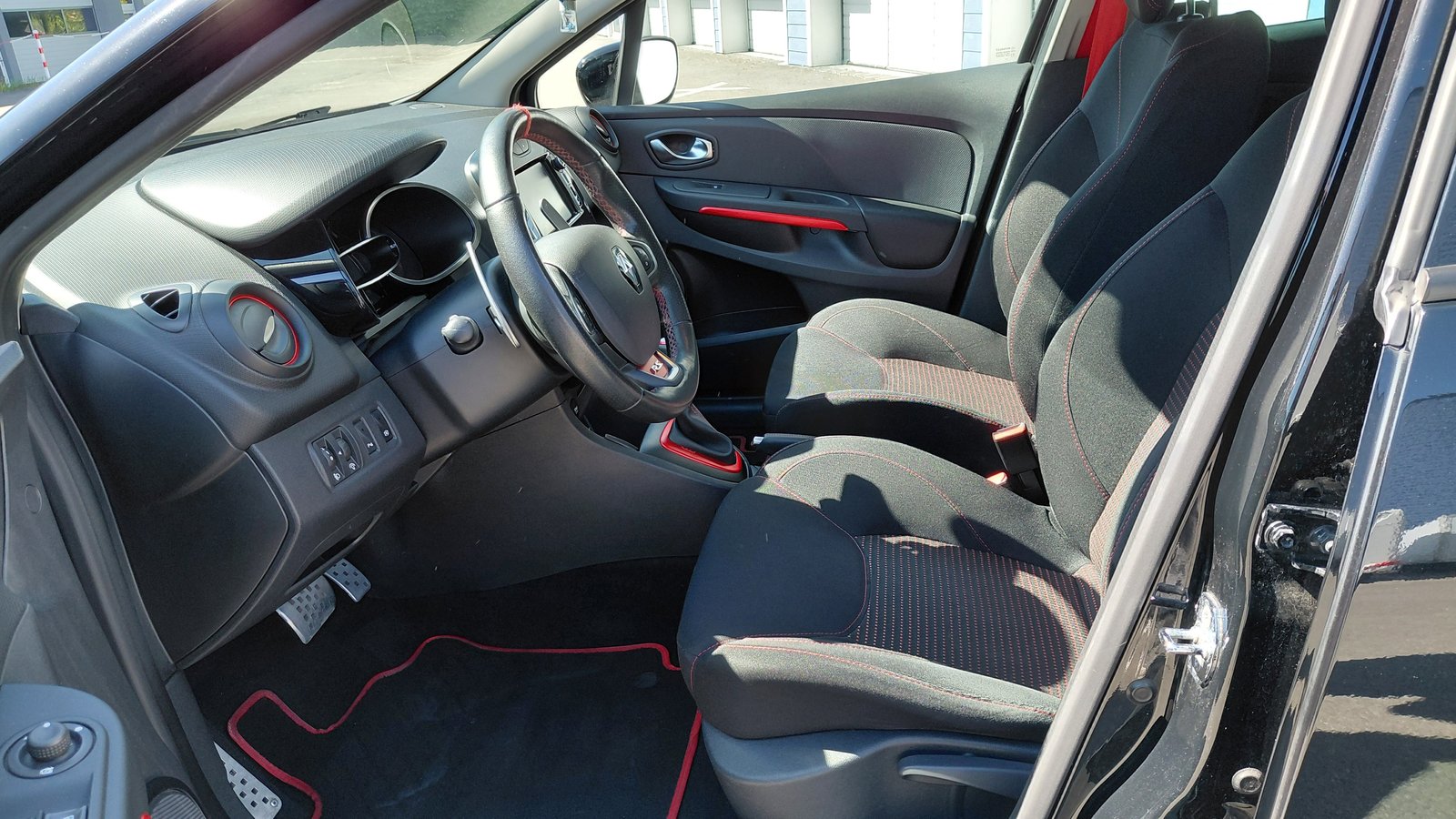RENAULT Clio 1.6 T RS 220 Trophy EDC, Essence, Occasion / Utilisé, Automatique - 7
