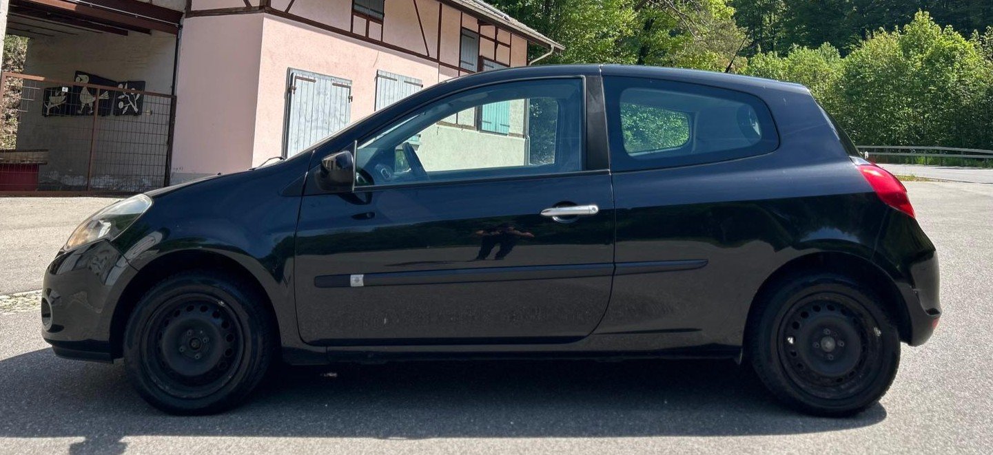 RENAULT Clio 1.2 16V Turbo Dynamique, Essence, Occasion / Utilisé, Manuelle - 2