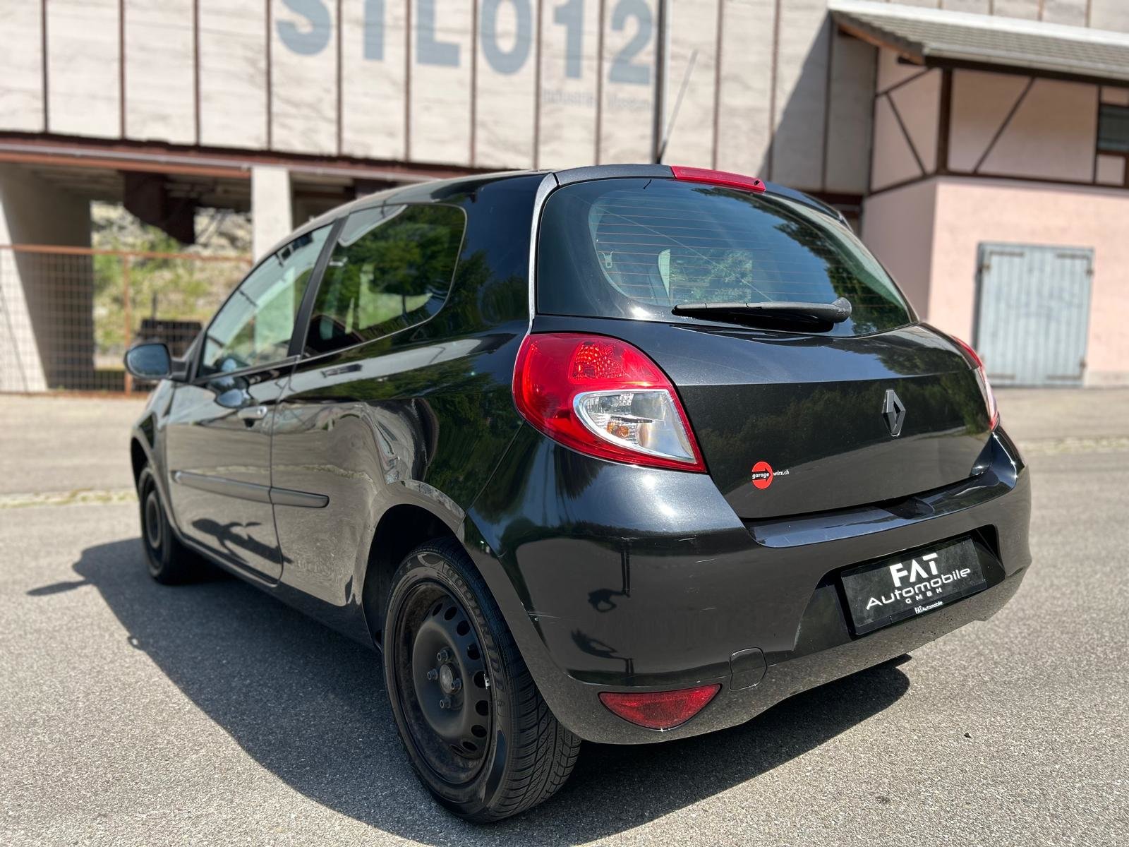 RENAULT Clio 1.2 16V Turbo Dynamique, Essence, Occasion / Utilisé, Manuelle - 3
