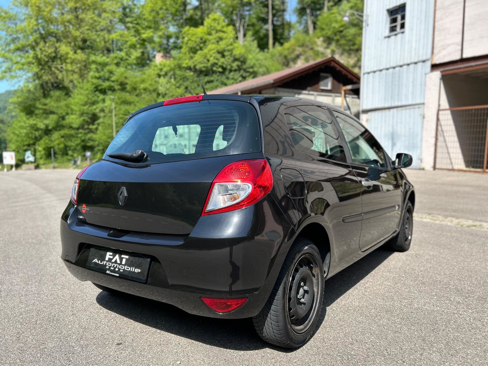 RENAULT Clio 1.2 16V Turbo Dynamique, Essence, Occasion / Utilisé, Manuelle - 5