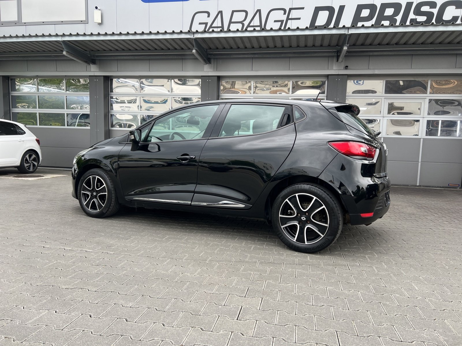 RENAULT Clio 1.2 16V T Swiss Edition EDC, Essence, Occasion / Utilisé, Automatique - 3
