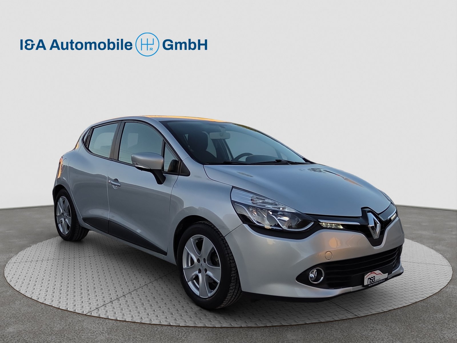 RENAULT Clio 0.9 12V Expression, Petrol, Second hand / Used, Manual - 3