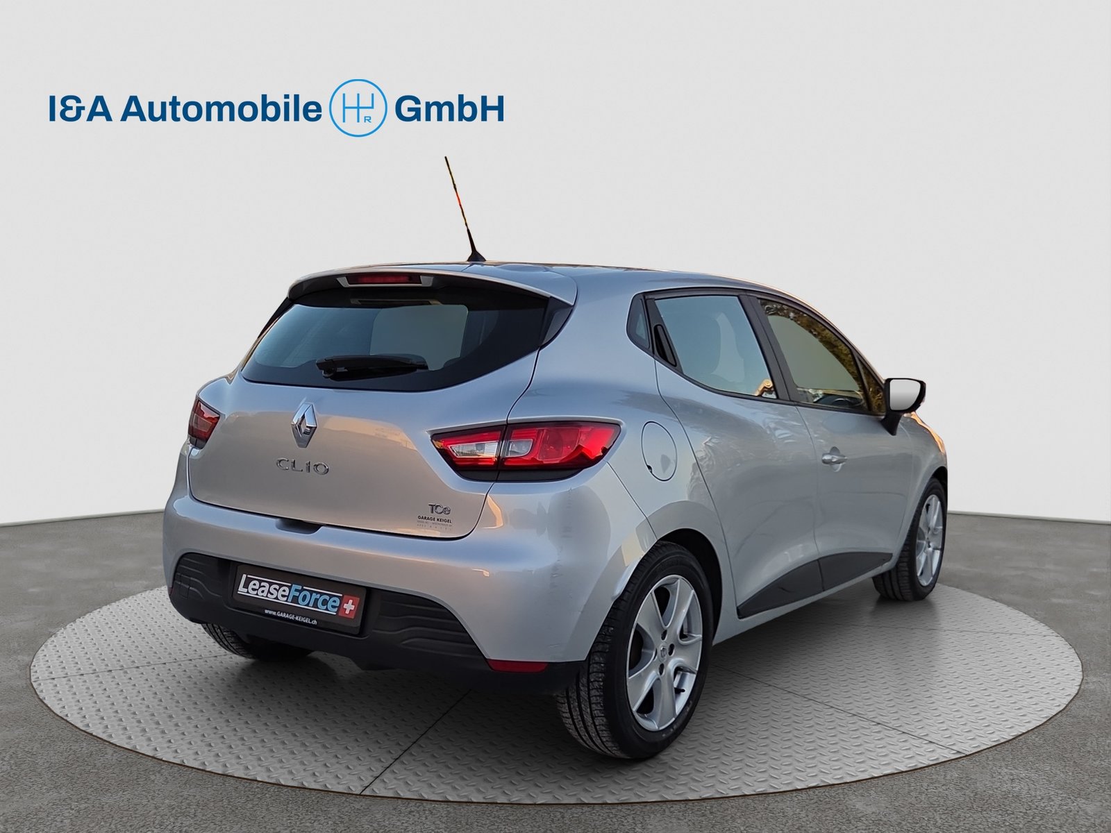 RENAULT Clio 0.9 12V Expression, Petrol, Second hand / Used, Manual - 5