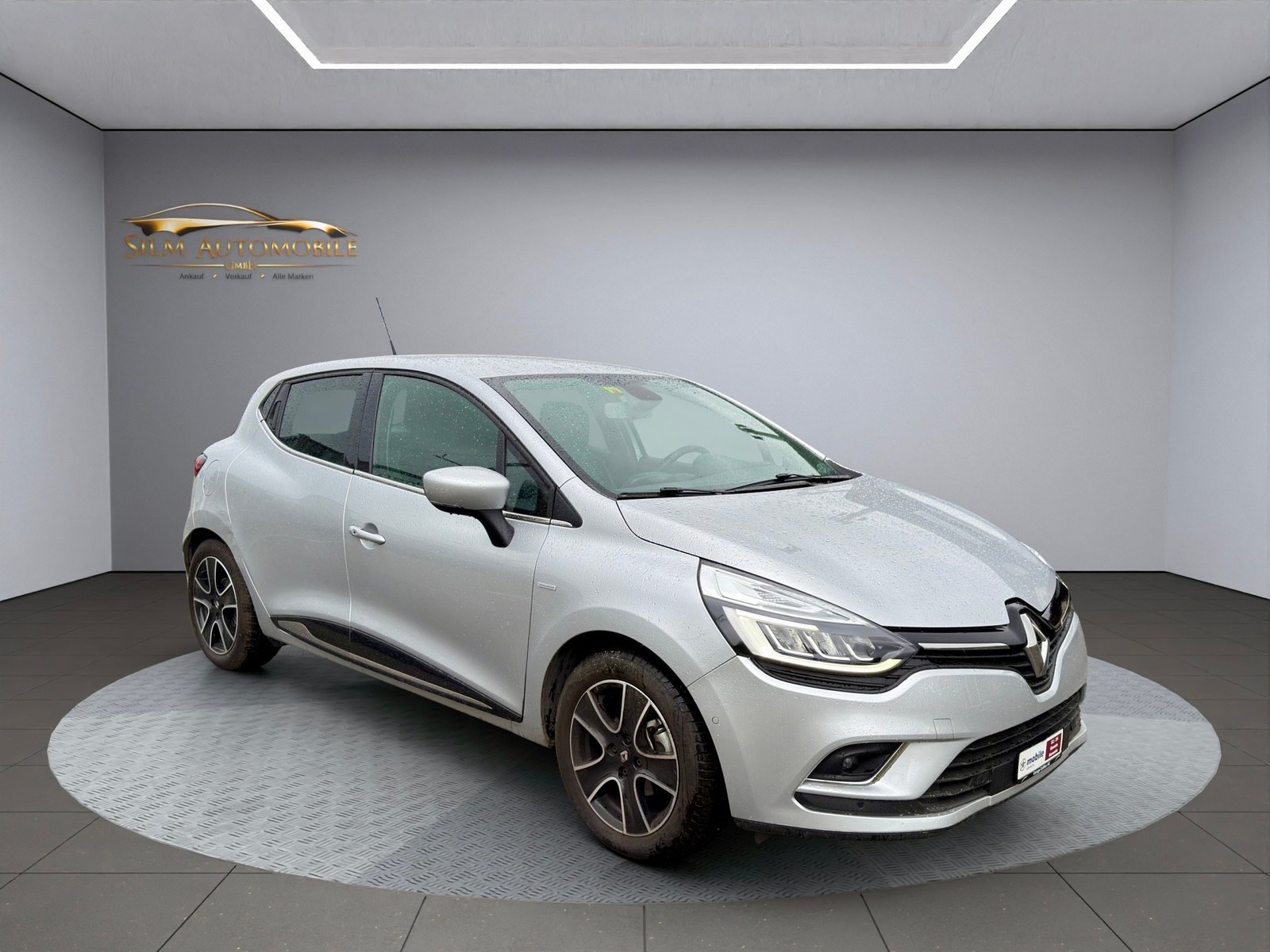 RENAULT Clio 1.2 16V T Swiss Edition EDC, Essence, Occasion / Utilisé, Automatique - 2