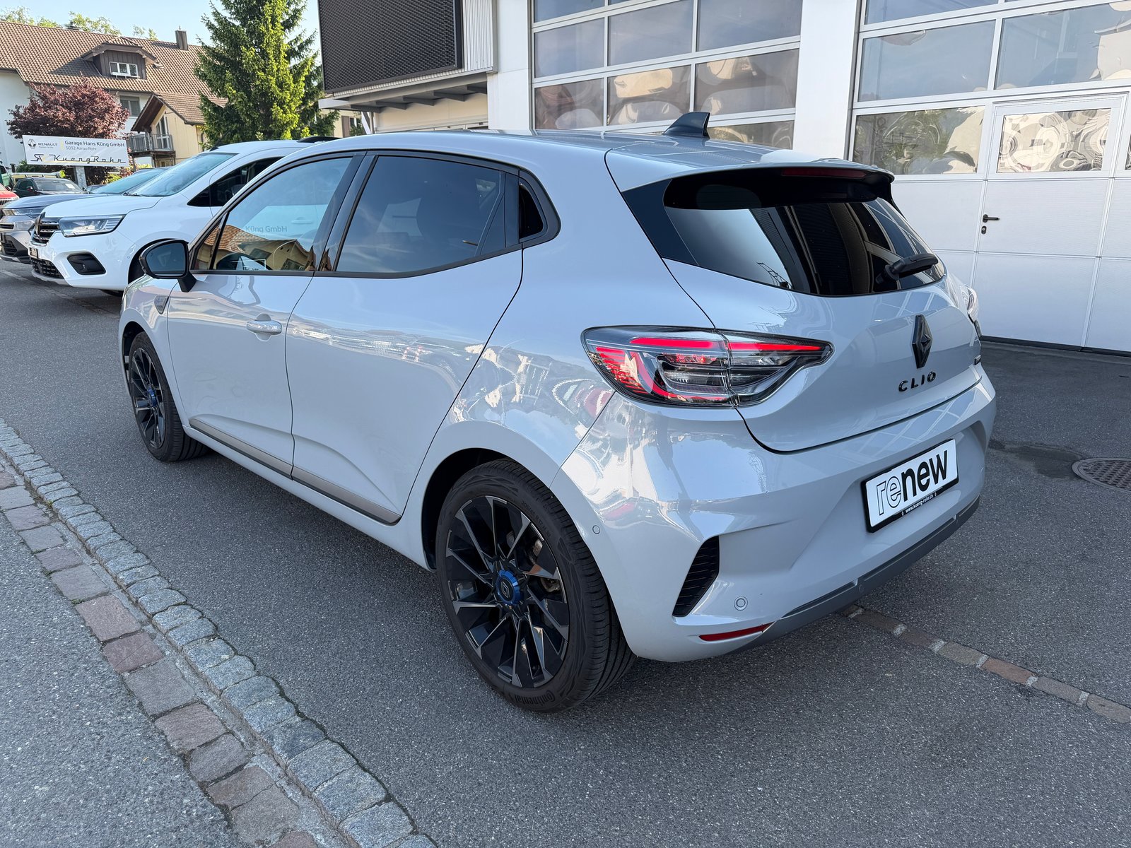 RENAULT Clio 1.6 E-Tech esprit Alpine, Voll-Hybrid Benzin/Elektro, Occasion / Gebraucht, Automatik - 2