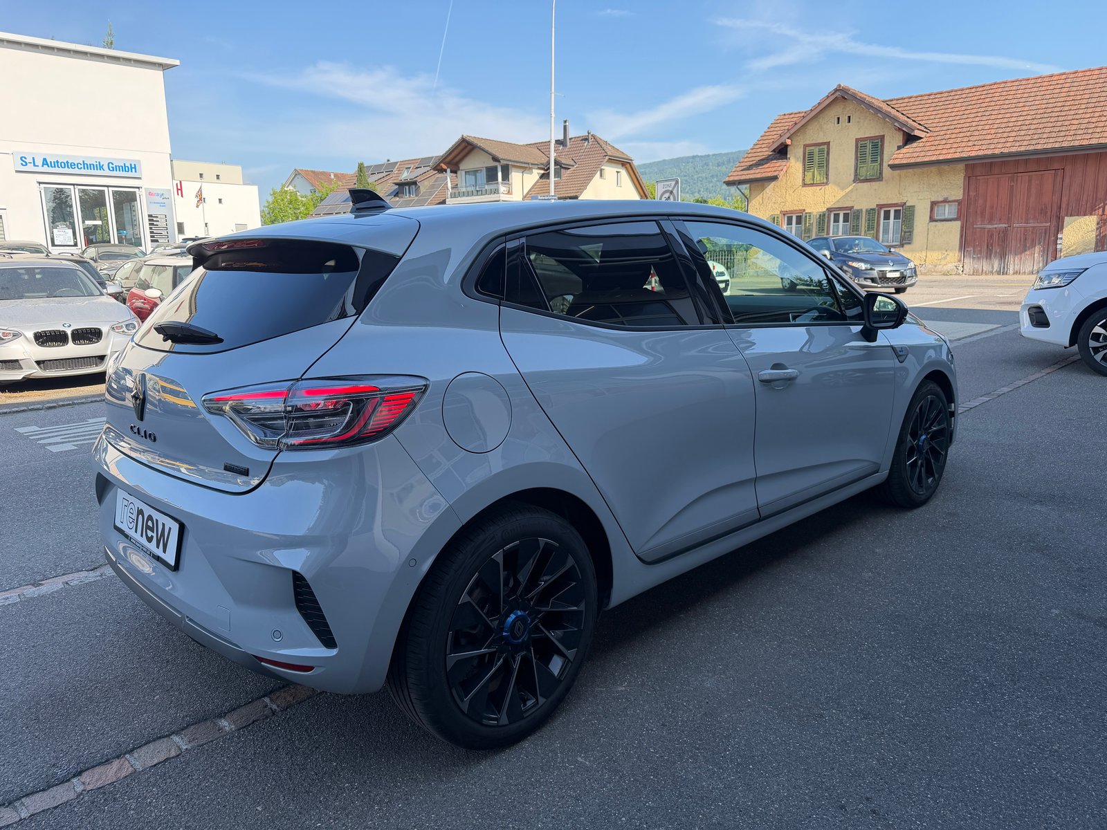 RENAULT Clio 1.6 E-Tech esprit Alpine, Voll-Hybrid Benzin/Elektro, Occasion / Gebraucht, Automatik - 4