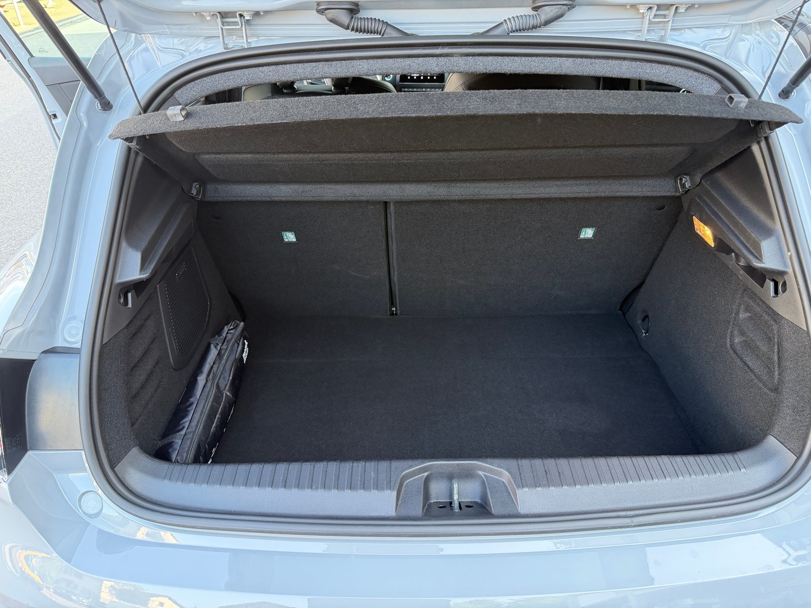 RENAULT Clio 1.6 E-Tech esprit Alpine, Voll-Hybrid Benzin/Elektro, Occasion / Gebraucht, Automatik - 6