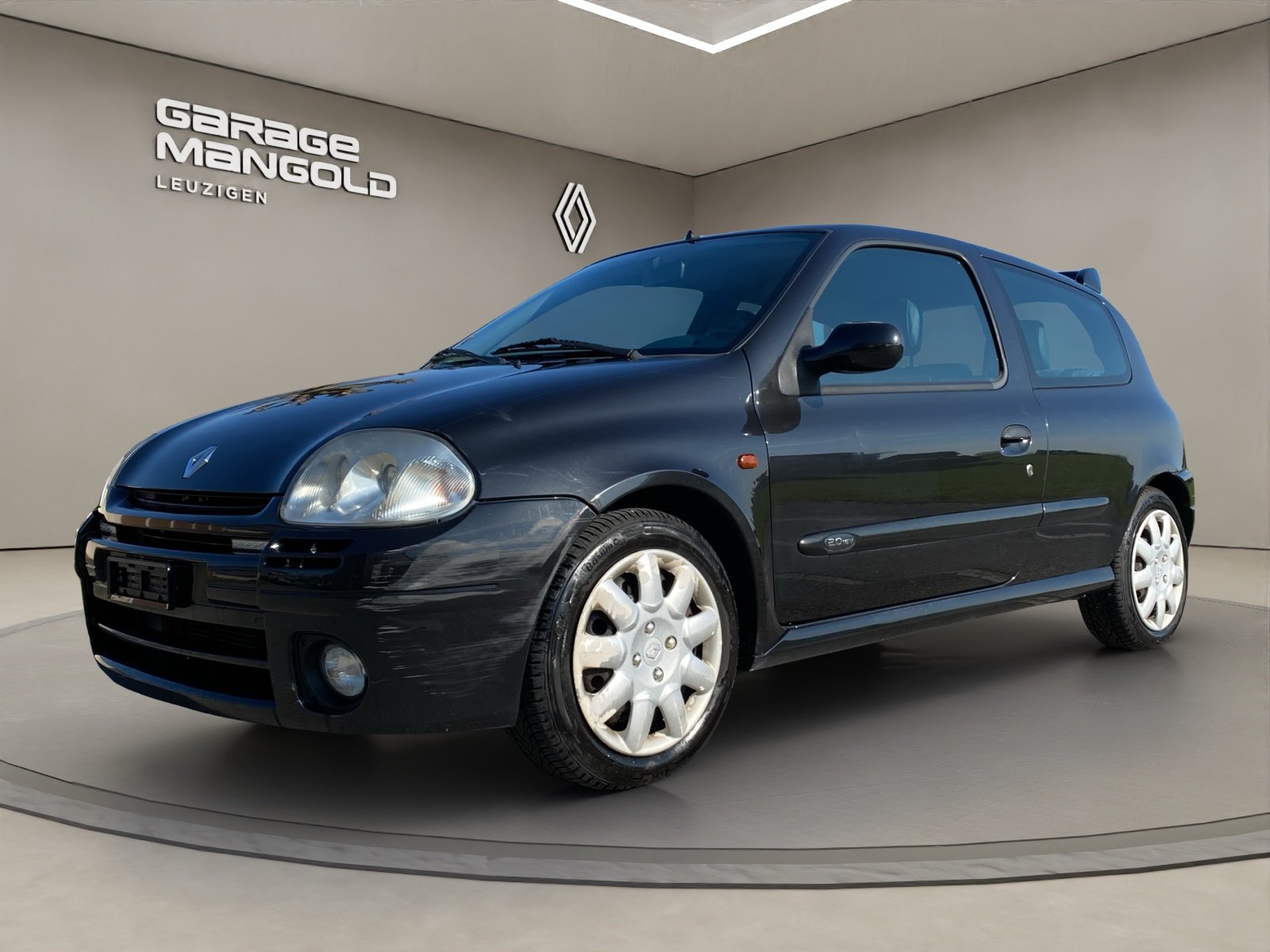 RENAULT Clio 2.0 16V Sport