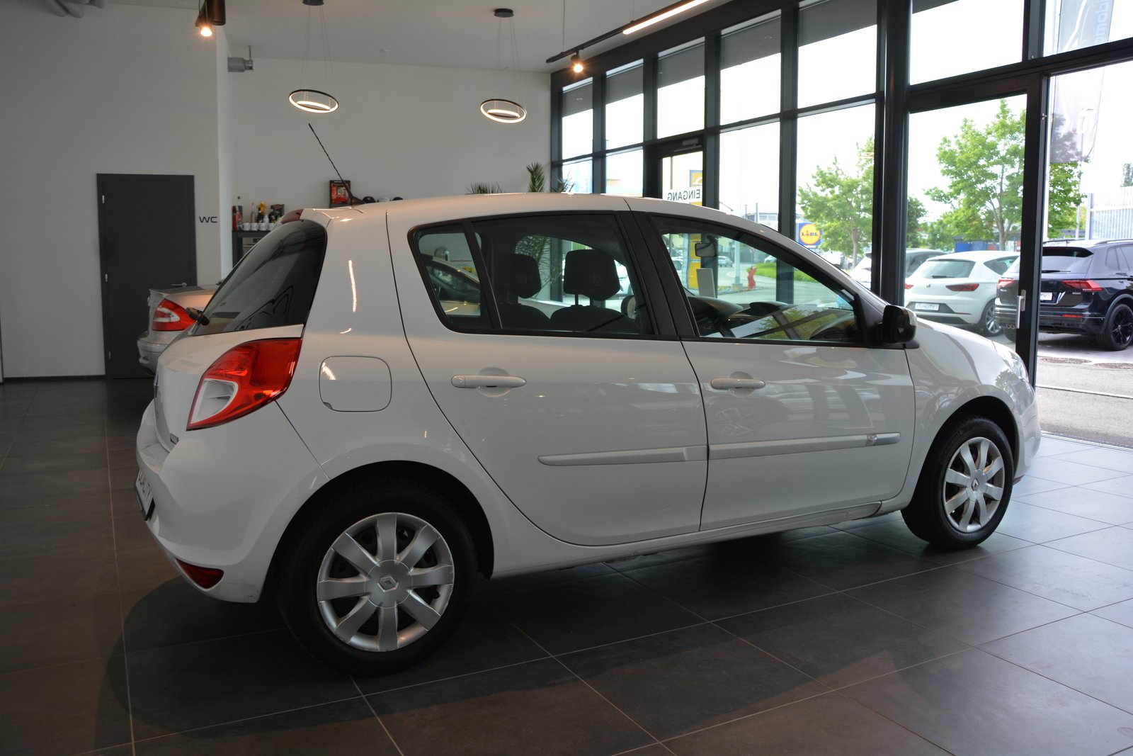RENAULT Clio 1.2 16V Collection, Essence, Occasion / Utilisé, Manuelle - 7