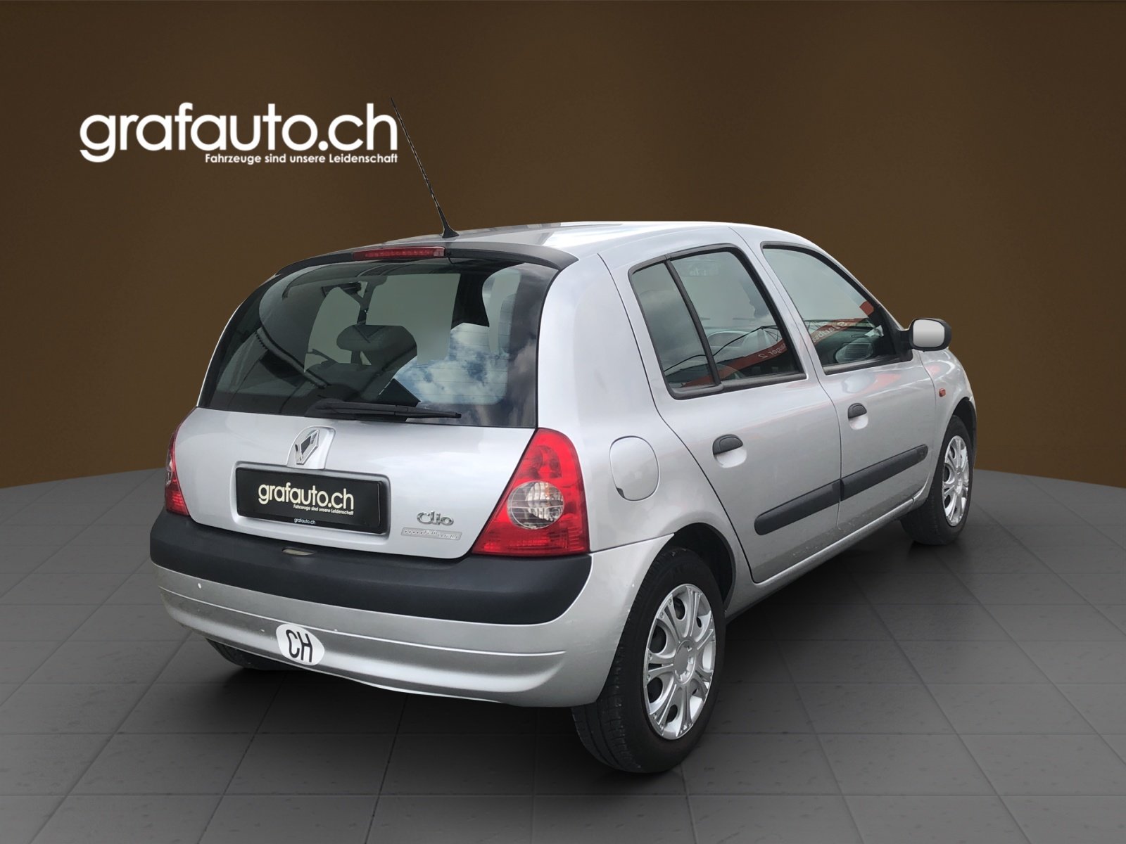 RENAULT Clio 1.2 16V 75 Expression, Petrol, Second hand / Used, Manual - 5
