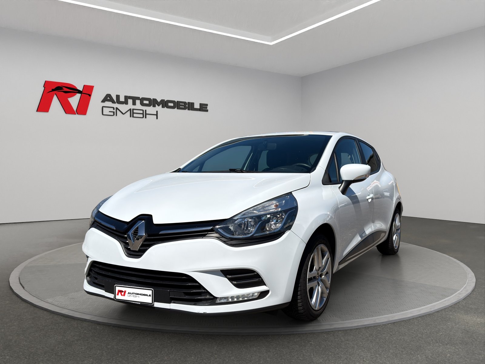 RENAULT Clio 0.9 Zen