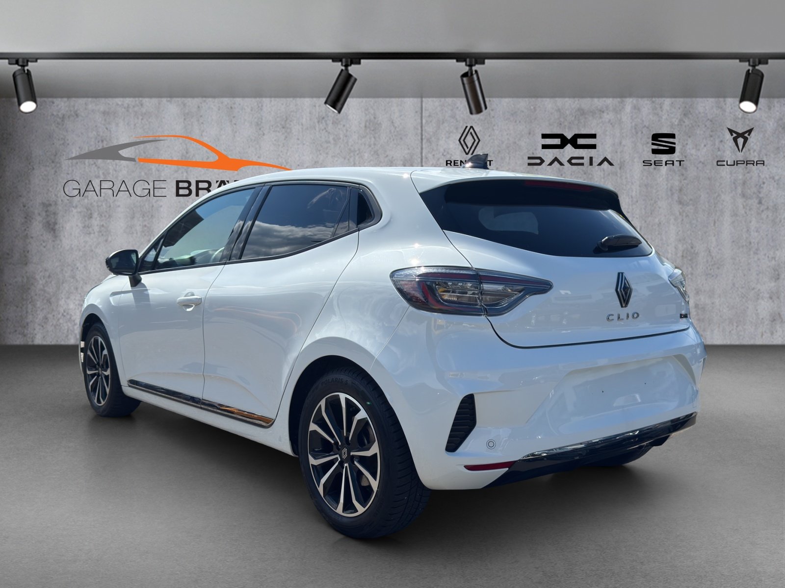 RENAULT Clio 1.6 E-Tech Techno, Hybride Integrale Benzina/Elettrica, Occasioni / Usate, Automatico - 4