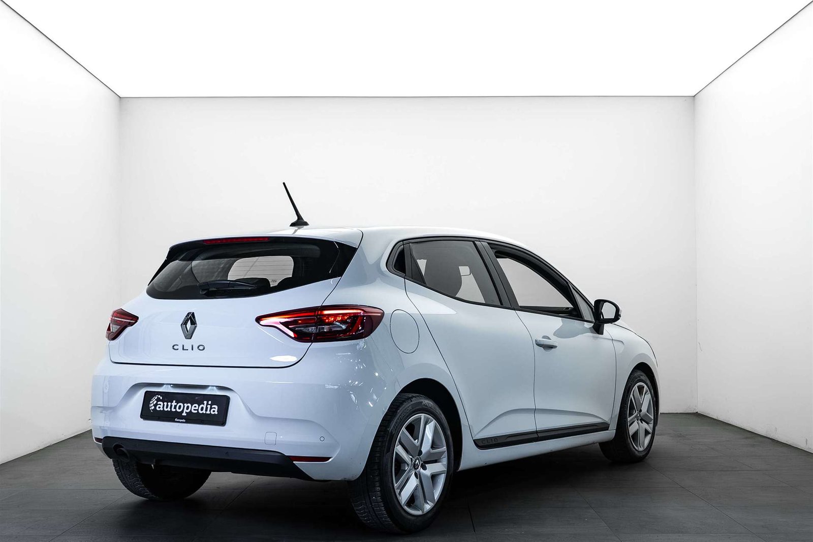 RENAULT Clio 1.0 Zen CVT Automat, Petrol, Second hand / Used, Automatic - 3