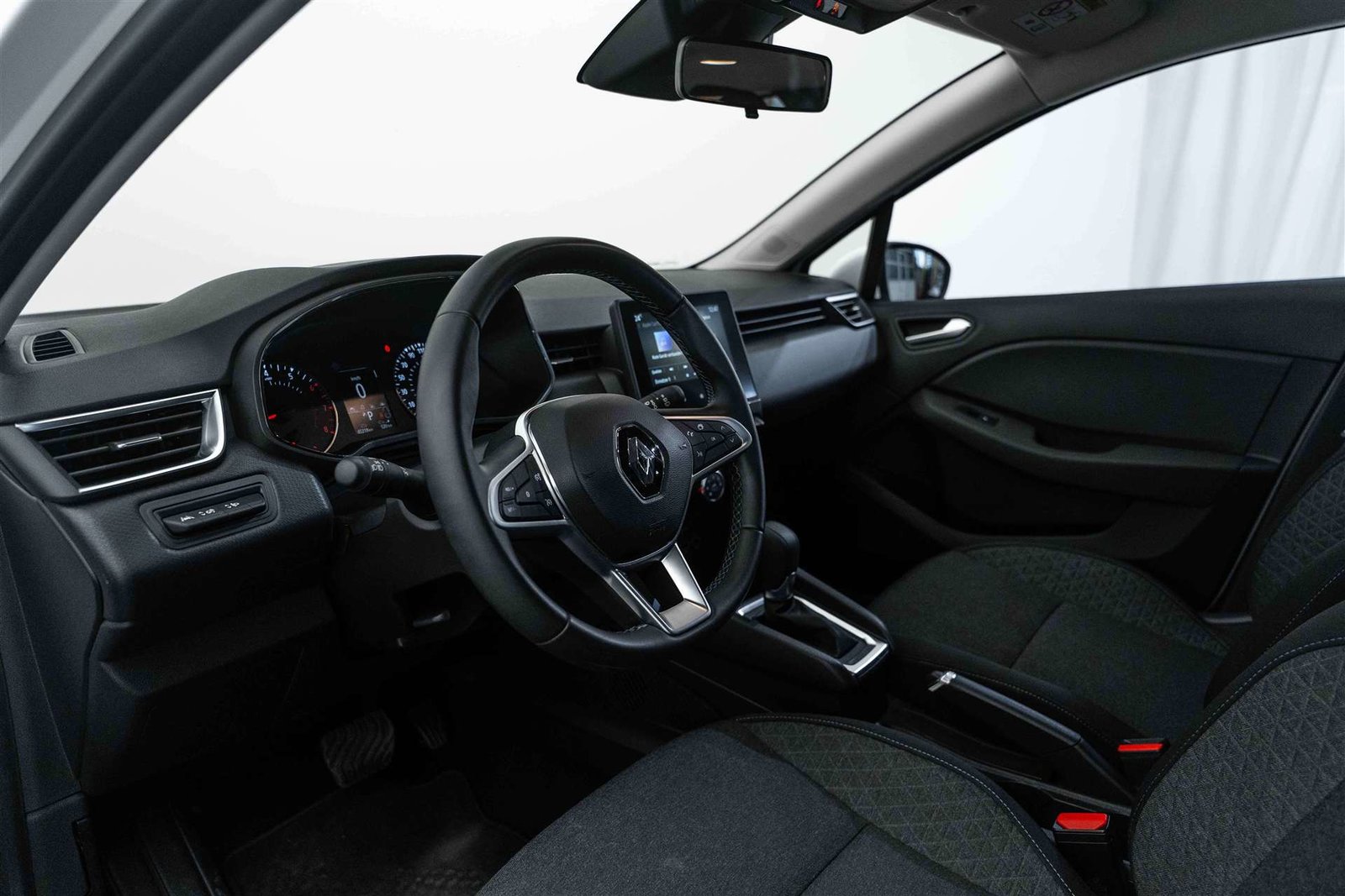 RENAULT Clio 1.0 Zen CVT Automat, Petrol, Second hand / Used, Automatic - 7