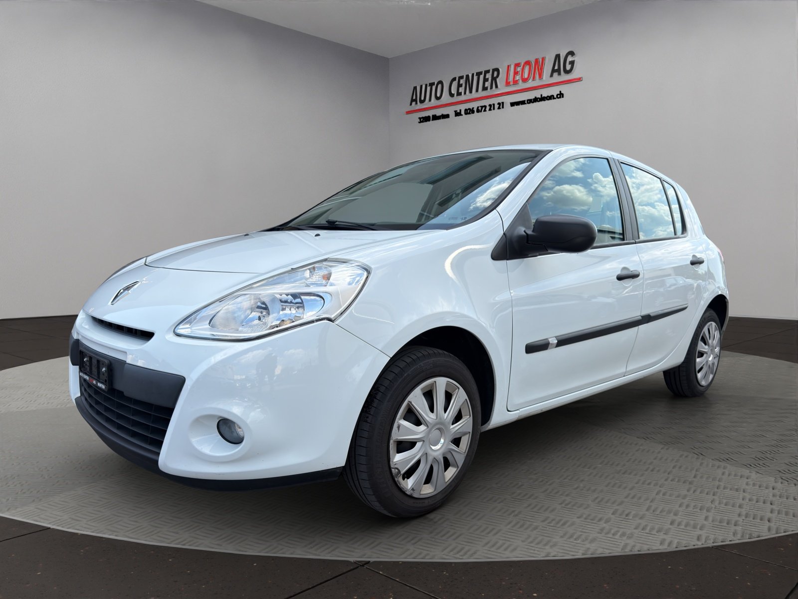 RENAULT Clio 1.2 16V Expression, Essence, Occasion / Utilisé, Manuelle - 2