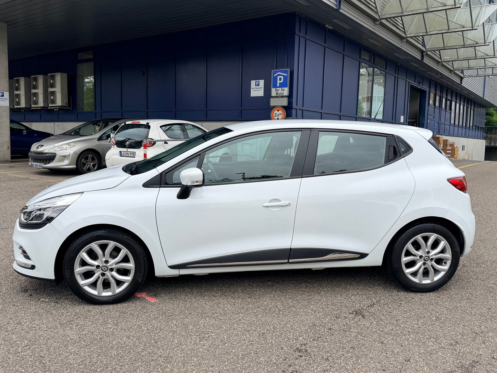 RENAULT Clio 1.2 16V T Zen, Benzin, Occasion / Gebraucht, Handschaltung - 6