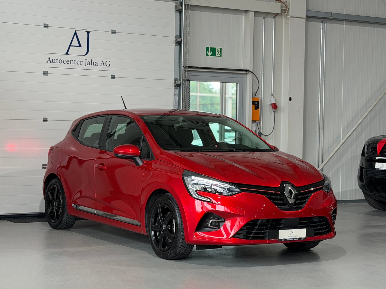 RENAULT Clio 1.6 E-Tech Business, Full-Hybrid Petrol/Electric, Second hand / Used, Automatic - 5