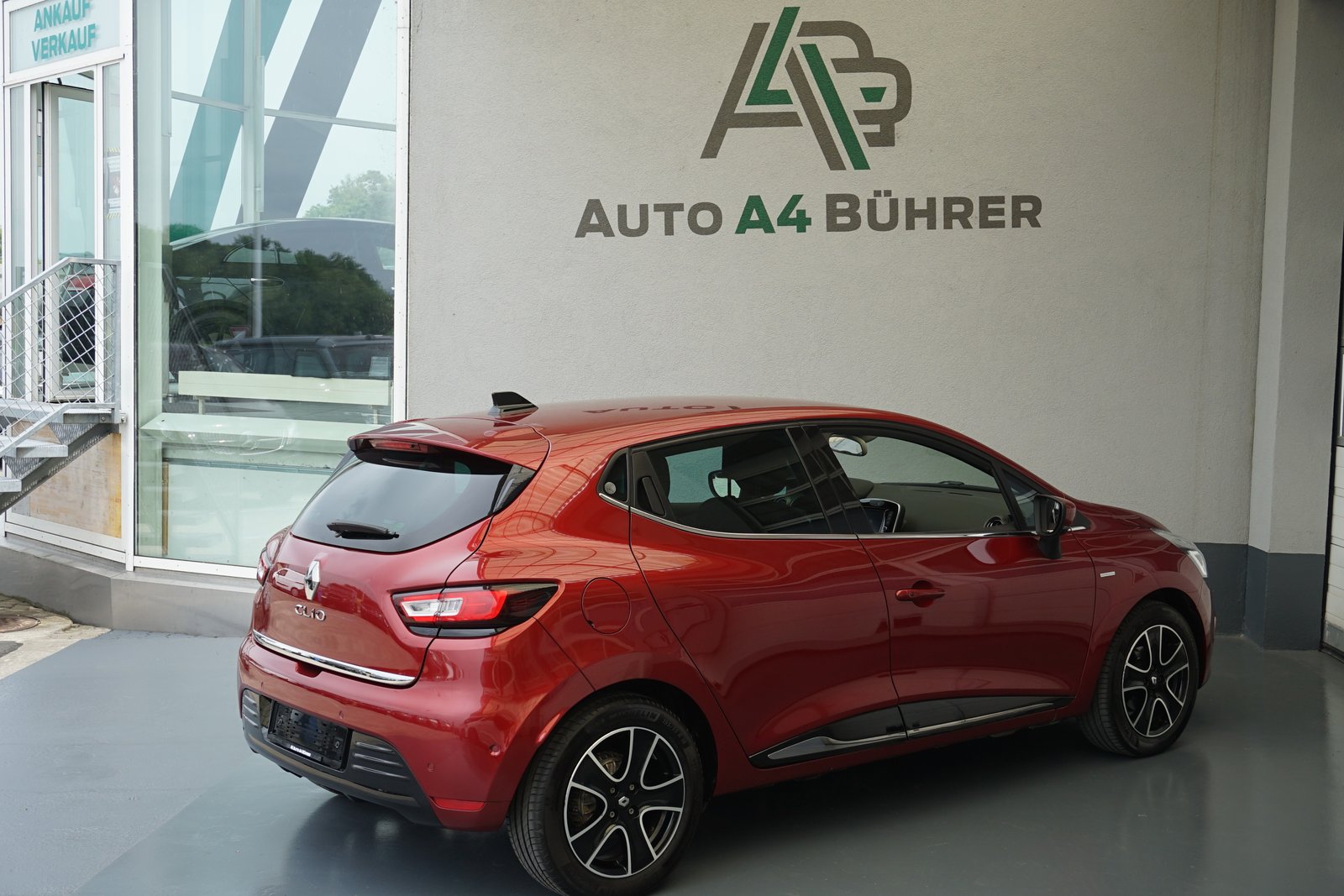 RENAULT Clio 1.2T 120PS Automat Swiss Edition Motor mit Steu, Petrol, Second hand / Used, Automatic - 7