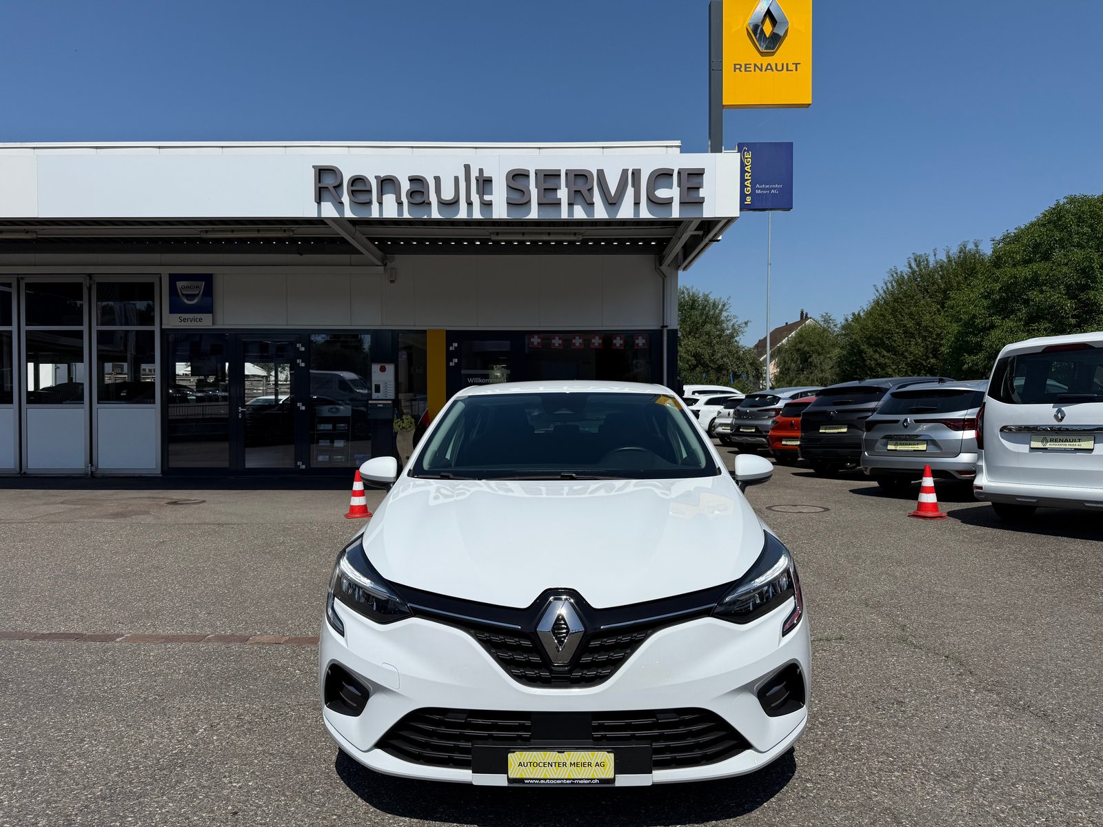RENAULT Clio 1.6 E-Tech Zen