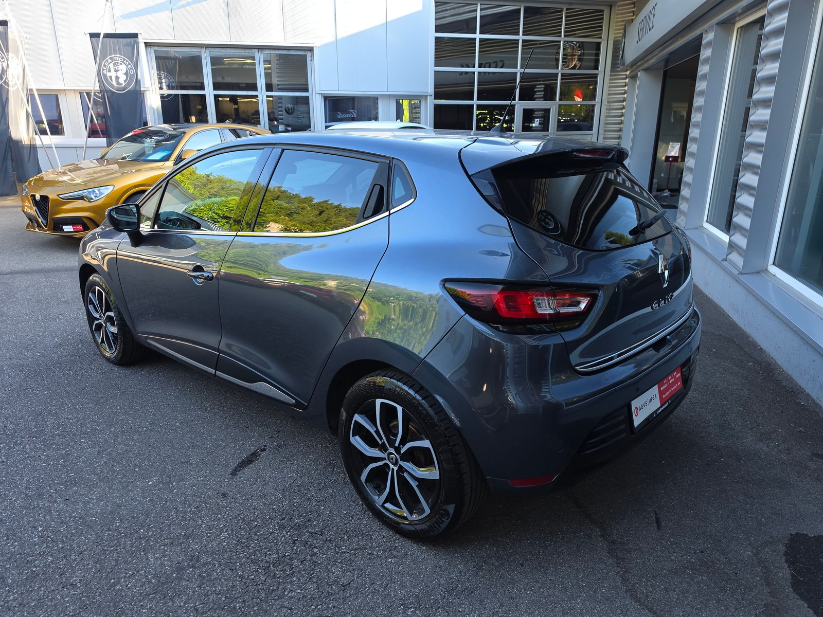 RENAULT Clio 0.9 Intens, Benzin, Occasion / Gebraucht, Handschaltung - 3