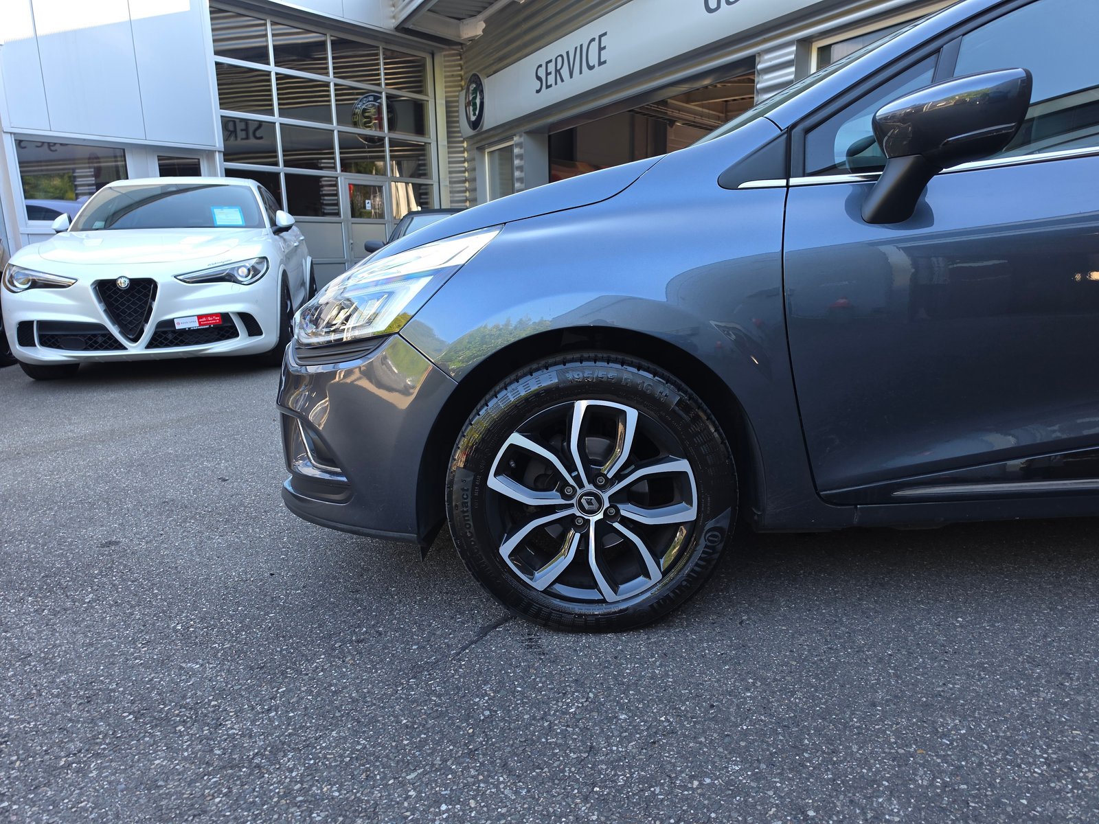 RENAULT Clio 0.9 Intens, Benzin, Occasion / Gebraucht, Handschaltung - 4