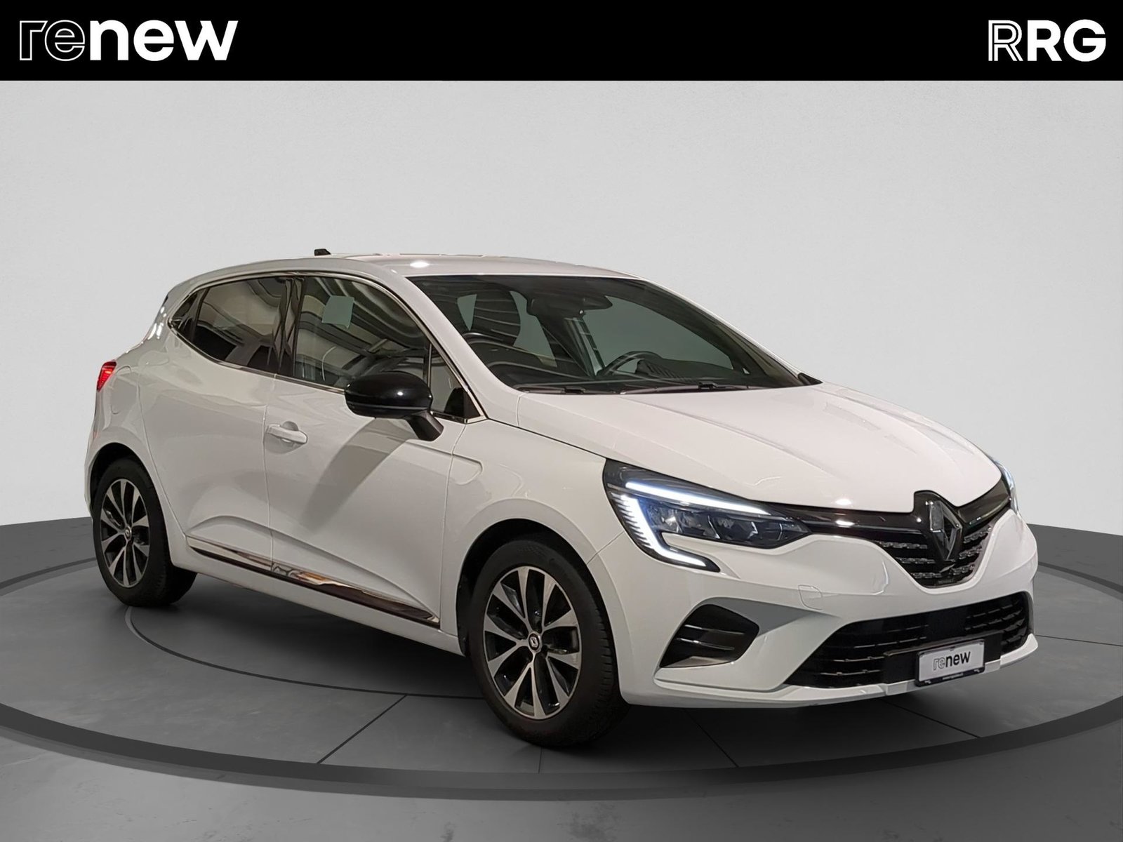RENAULT Clio 1.6 E-Tech Techno