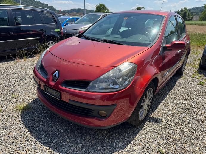 RENAULT Clio 1.6 16V Dynamique, Benzin, Occasion / Gebraucht, Handschaltung