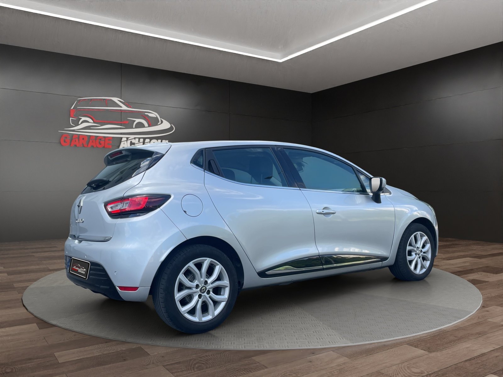 RENAULT Clio 1.2 16V T Intens, Essence, Occasion / Utilisé, Manuelle - 6