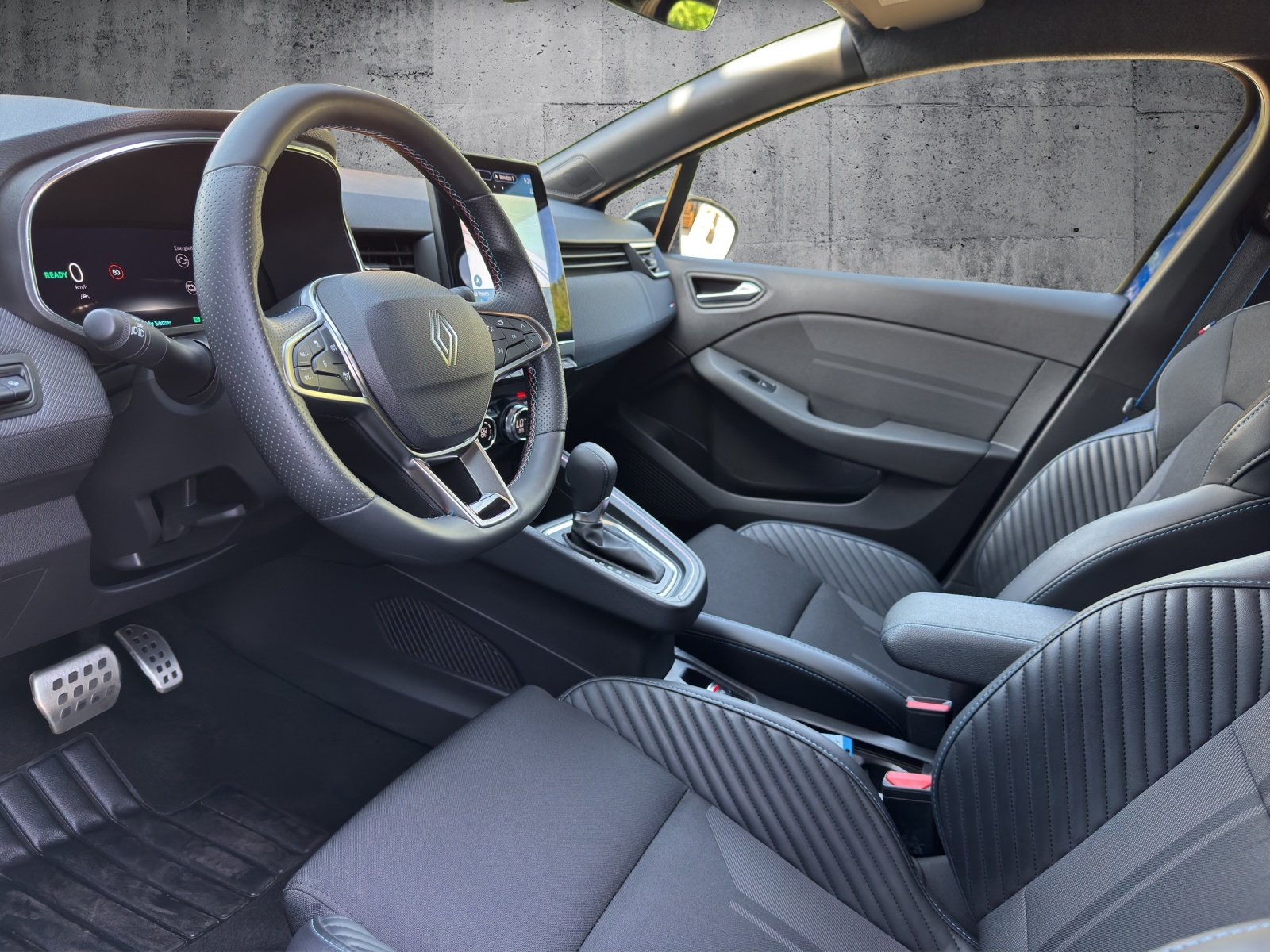 RENAULT Clio 1.6 E-Tech Esprit Alpine, Hybride Intégral Essence/Électricité, Occasion / Utilisé, Automatique - 2
